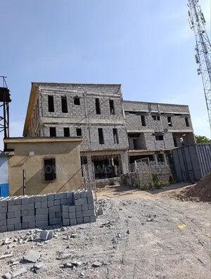 2bdrm Block of Flats in Kaura for sale