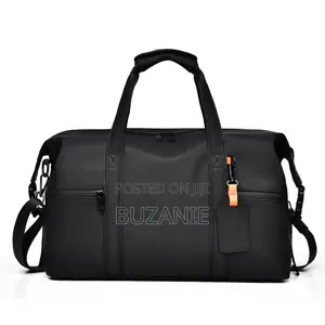Strong Portable Traveling Bag Water Resistant Leather Bag