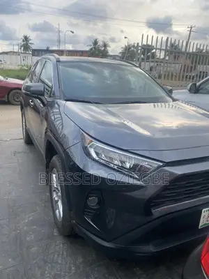 Toyota RAV4 2020 Gray