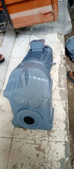 Brand New High Quality Original Seweuro Drive 7.5kw Gear Motor