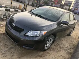 Toyota Corolla 2010 Gray