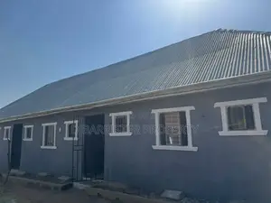 1bdrm Block of Flats in Olori Axis Close To, Akute Ajuwon for rent
