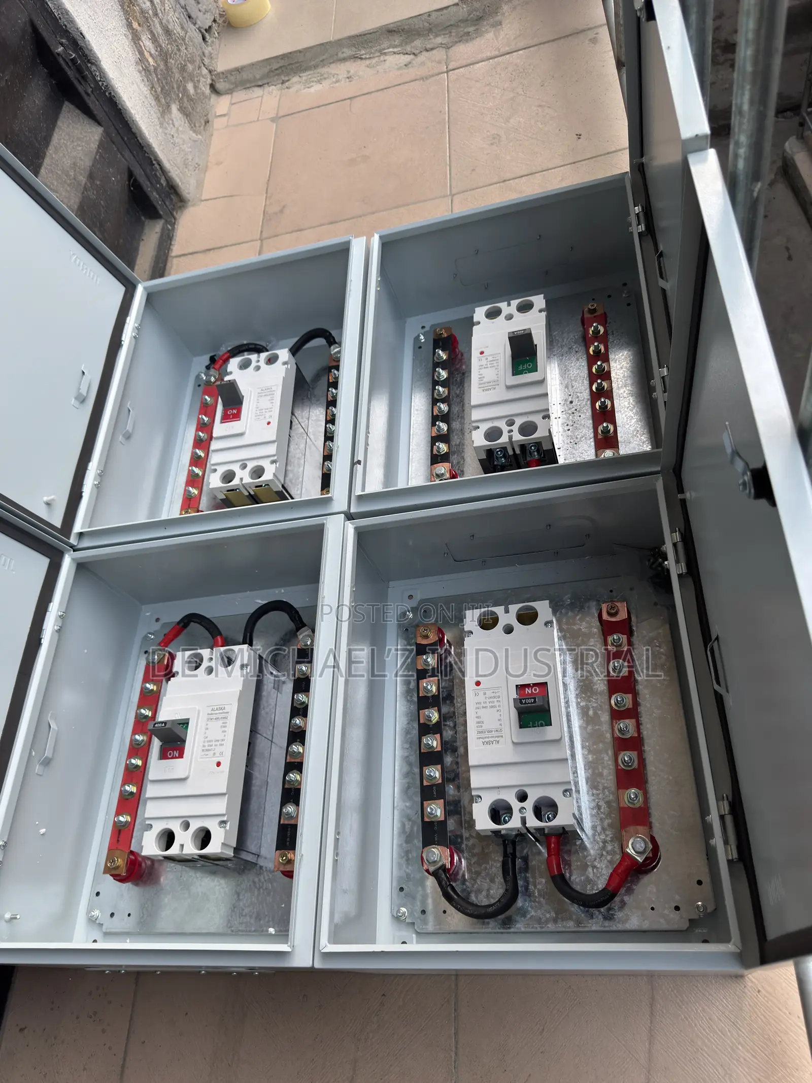 400a Dc Busbar With 400a Breaker