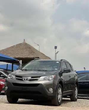 Toyota RAV4 2015 Brown