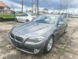 BMW 528i 2012 Blue