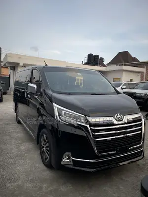 Toyota Granvia 2023 Black