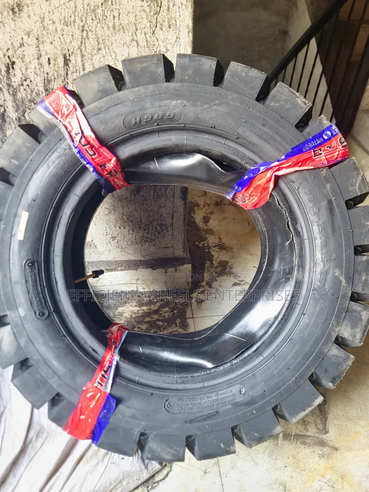 28x9(8.15)-15 Forklift Tube Tyre