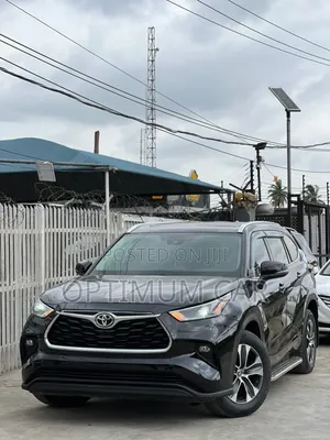 Toyota Highlander XLE 2021 Black