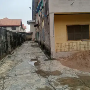 11bdrm Block of Flats in Ajoke Estate, New Oko Oba for sale