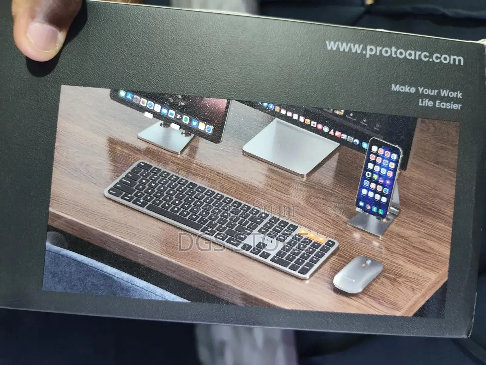 Protoarc Km100 a Bluetooth Keyboard and Mouse Combo
