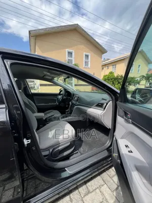 Hyundai Elantra SE 2018 Black