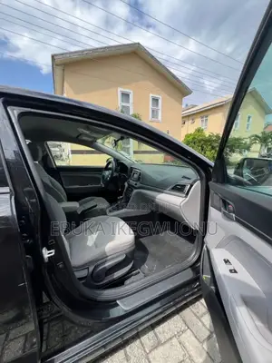 Hyundai Elantra SE 2018 Black
