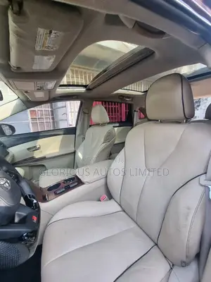 Toyota Venza V6 AWD 2010 Brown