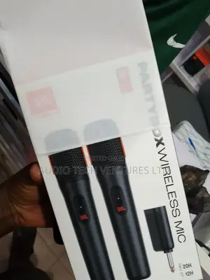 JBL Partybox Wireless 2 in 1 Mic
