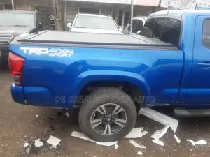 Fiber Folding Boot Cover for Toyota Tacoma Long Flem New Model