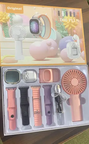 D96 Plus Smartwatch With Unique Combination