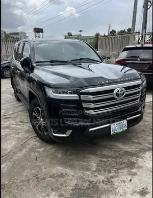 Rent This 2023 Luxury Land Cruiser 300 – Self Drive Allowed