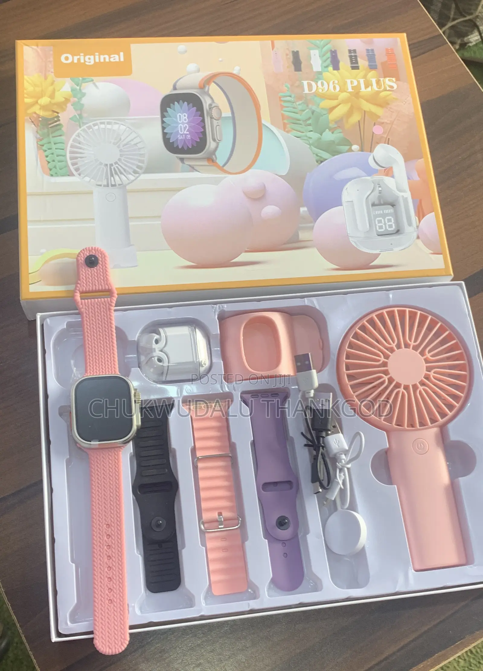 D96 Plus Smartwatch With Unique Combination