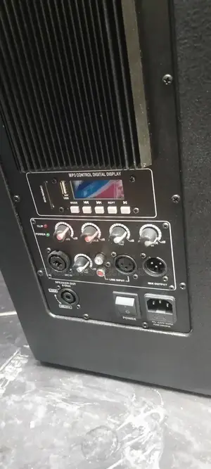 Powered JBL 15" Speaker
