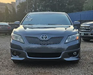Toyota Camry SE 4dr Sedan (2.5L 4cyl 6AM) 2010 Gray