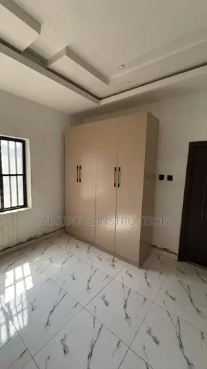 Wardrobe 8ft by 4ft