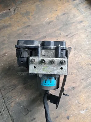 Hyundai Sonata 2012-2013 Abs Pump