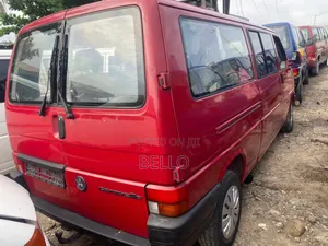 Volkswagen Transporter 2004 Red