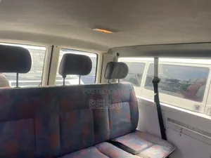 Volkswagen Transporter 2004 Red