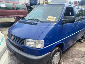 Volkswagen Transporter 2004 Blue