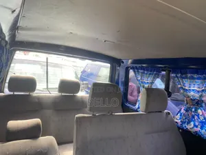 Volkswagen Transporter 2004 Blue