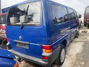 Volkswagen Transporter 2004 Blue