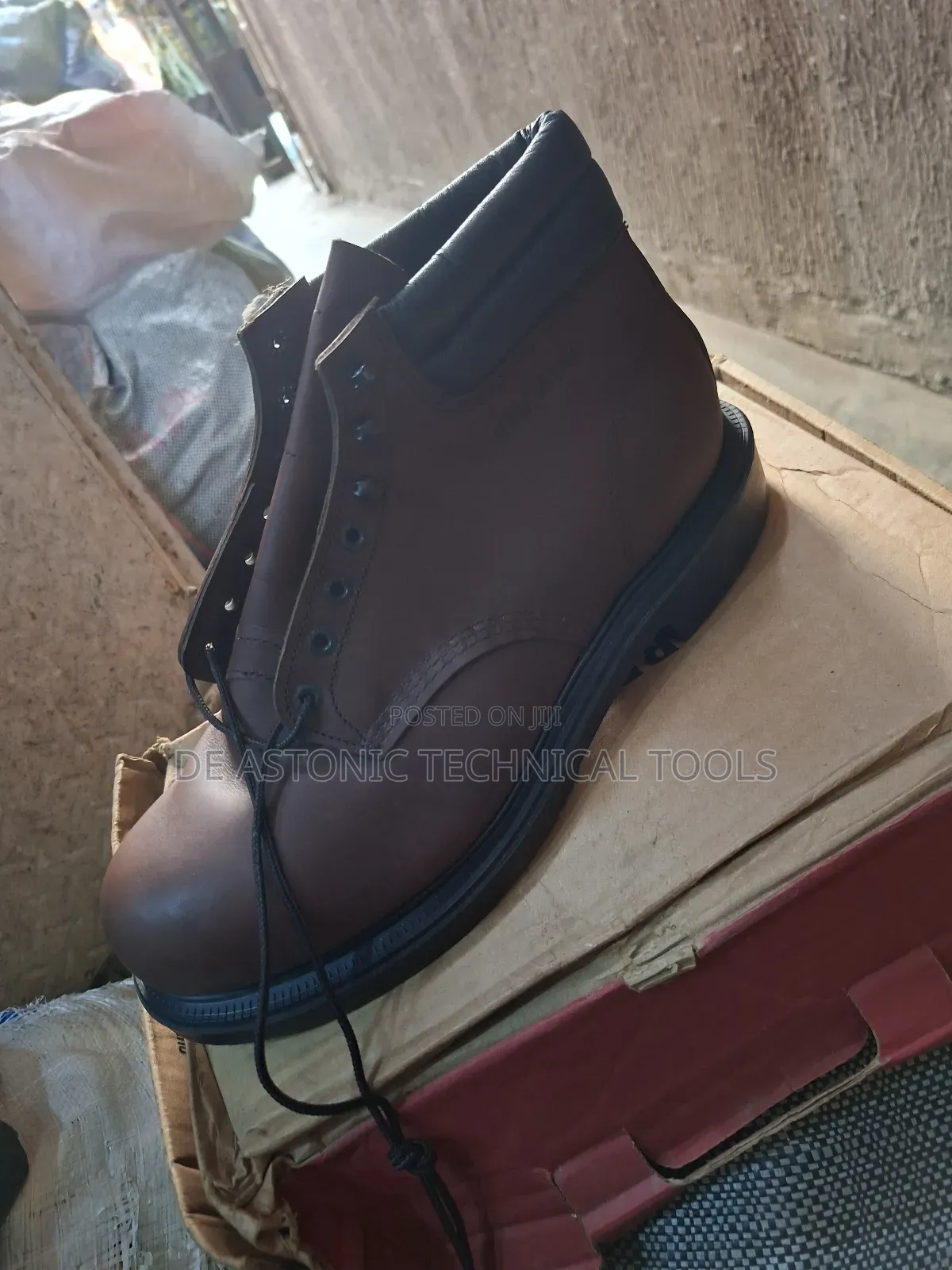 Red Wings Boot