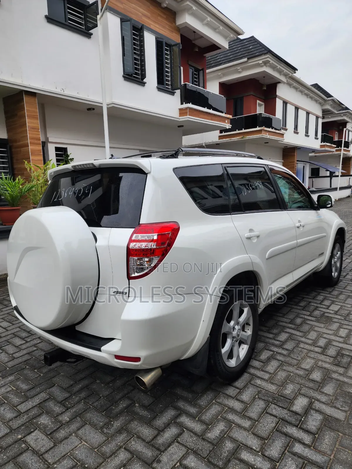 Toyota RAV4 2012 White