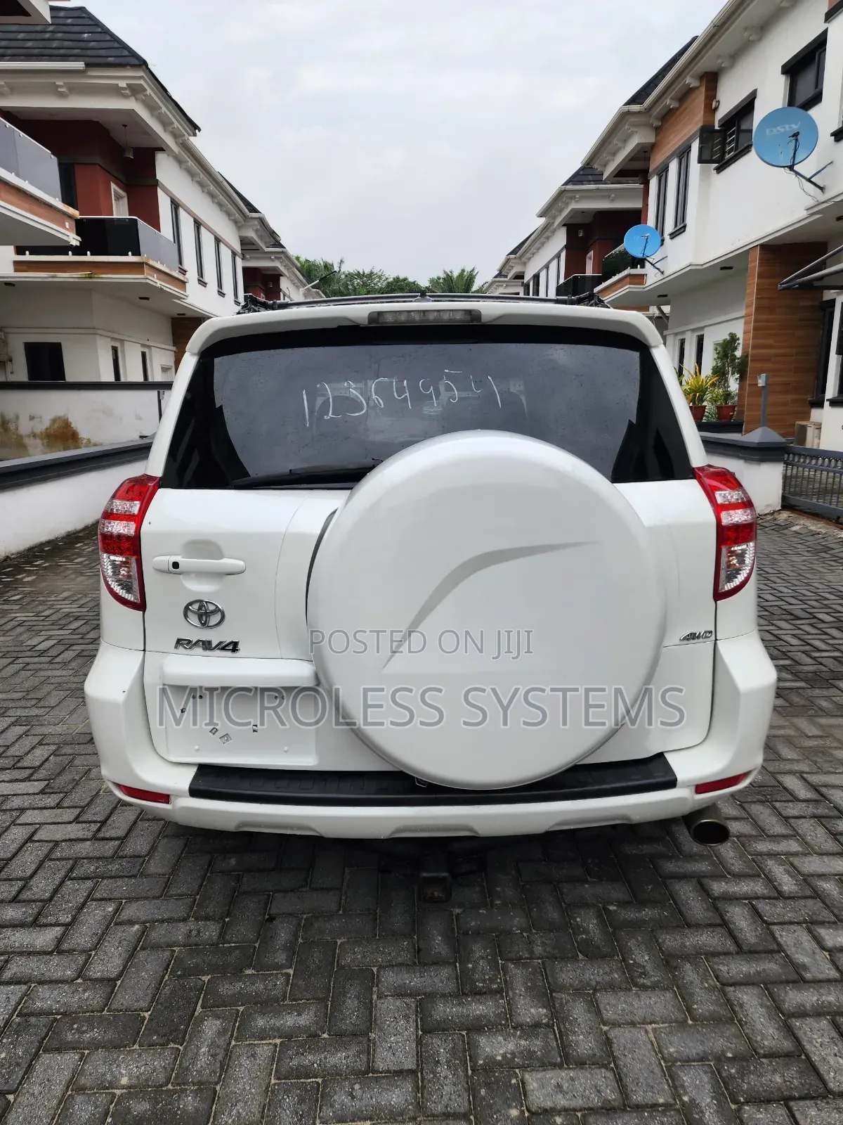 Toyota RAV4 2012 White