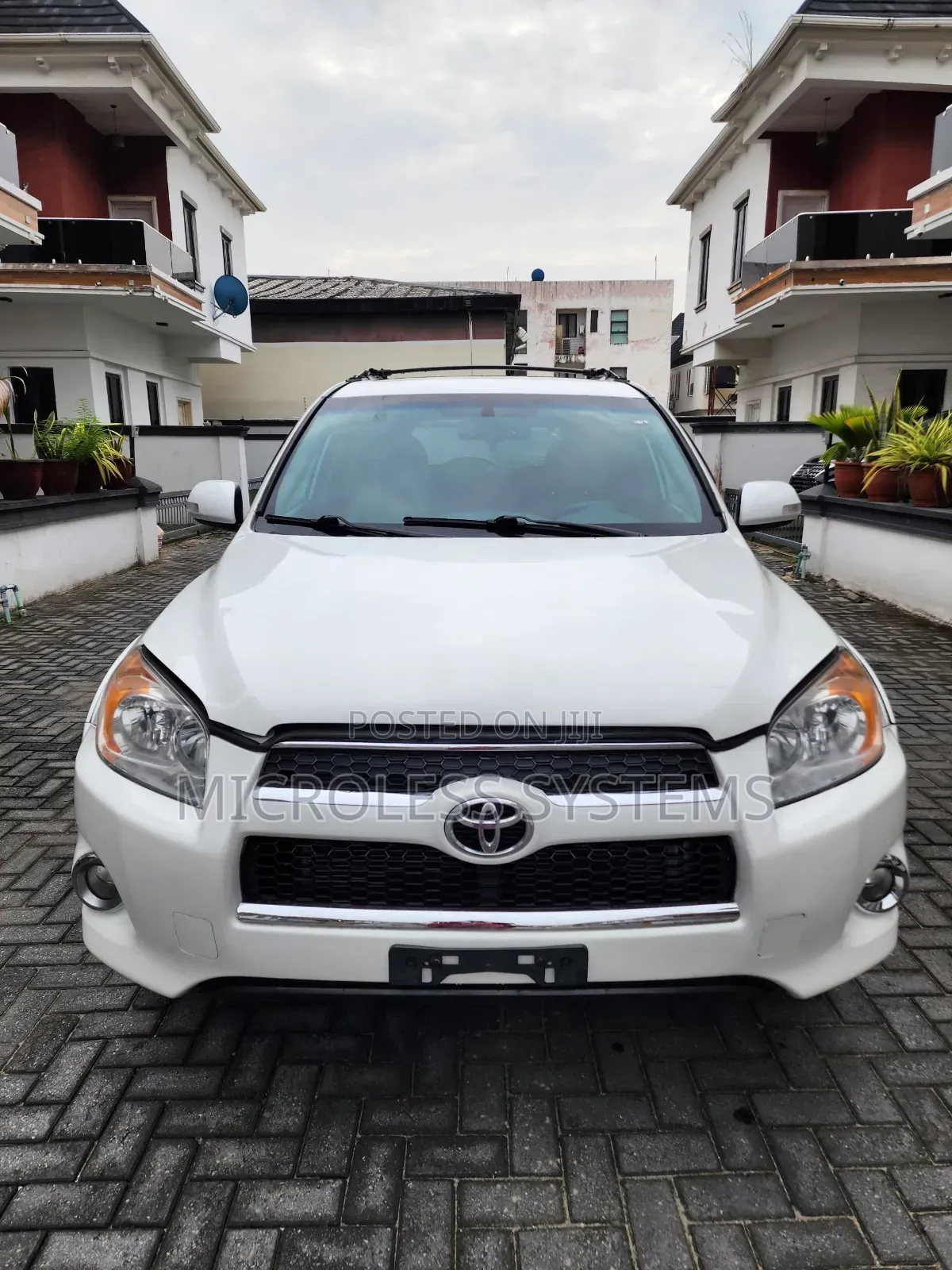 Toyota RAV4 2012 White