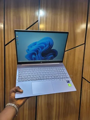 Laptop HP Pavilion 15 32GB Intel Core Ultra 7 SSD 1T