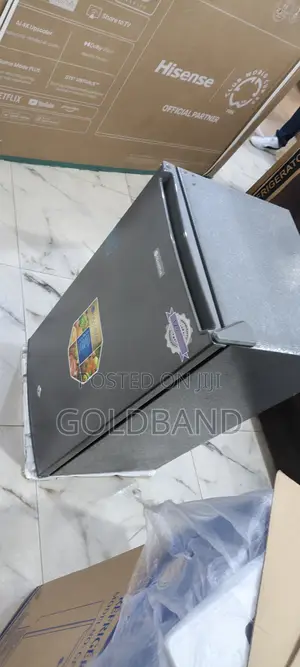 Glamstar 90l Mini Refrigerator With Freezer