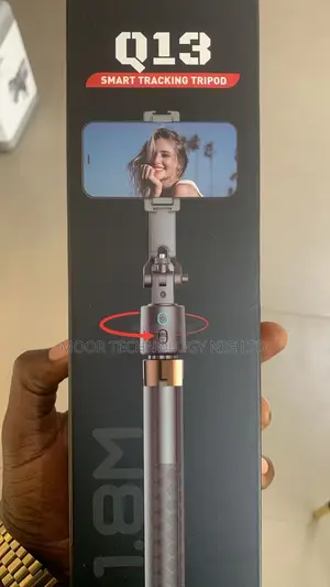 Smart Face Tracking Tripod