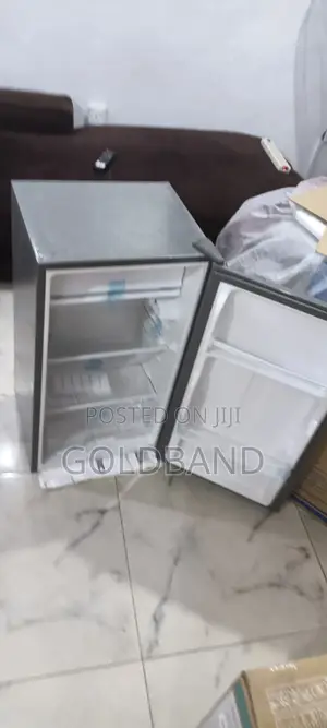 Glamstar 90l Top Freezer Compact Refrigerator