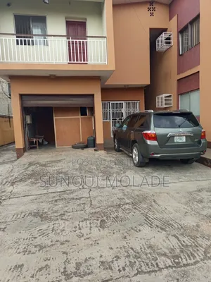 5 Bedroom Flat for Office in Opebi Ikeja