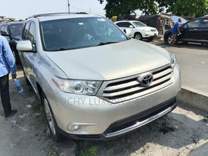 Toyota Highlander Limited 2012 Silver
