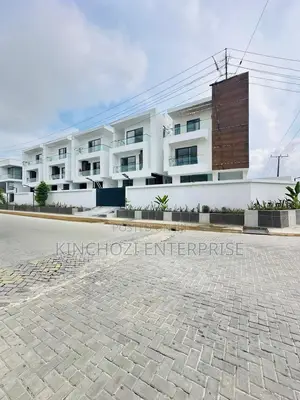 5bdrm Duplex in Lekki Phase 1 for sale