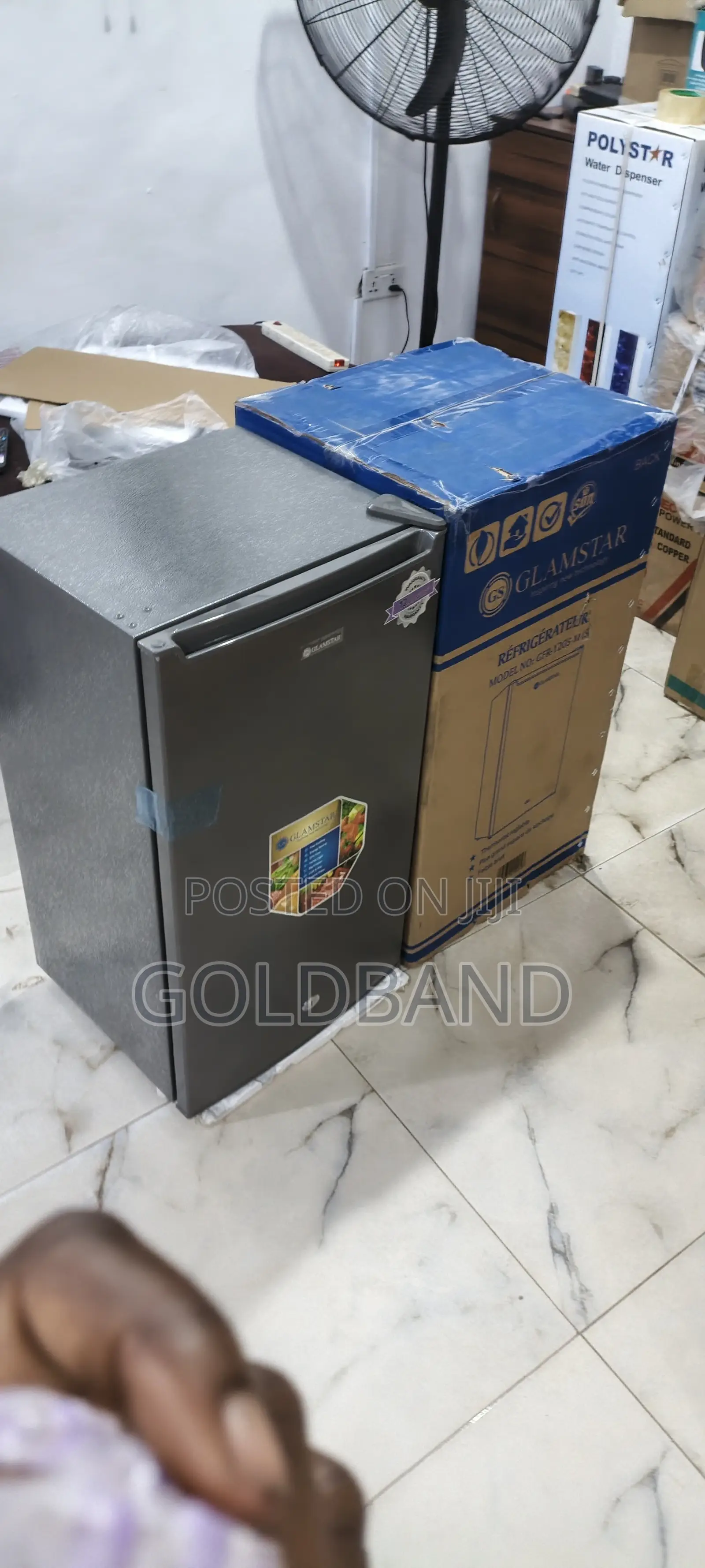 Glamstar 90l Space-Saving Top Freezer Refrigerator