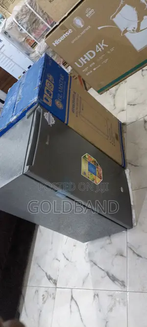 Glamstar 90l Top Freezer Refrigerator for Offices