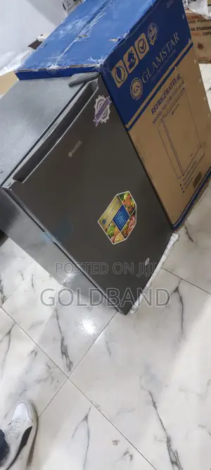 Glamstar 90l Top Freezer Refrigerator for Apartments