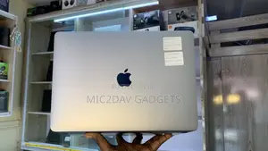 Laptop Apple MacBook Pro 2020 M1 8GB Intel Core i5 SSD 256GB