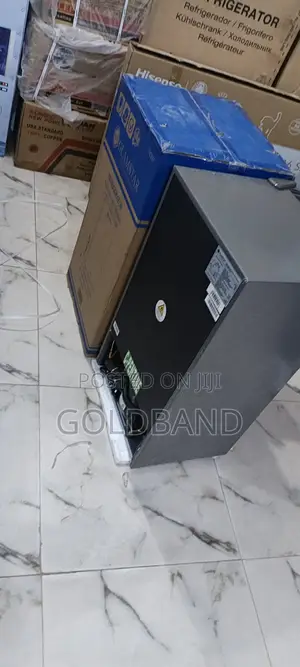 Glamstar 90l Top Freezer Fridge With Adjustable Shelves