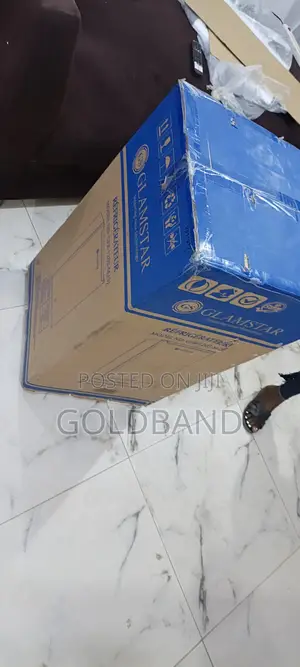 Glamstar 90l Mini Fridge With Freezer for Offices