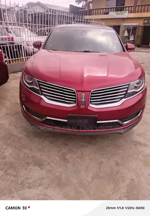 Lincoln MKX 4dr SUV 2016 Red