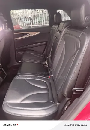 Lincoln MKX 4dr SUV 2016 Red
